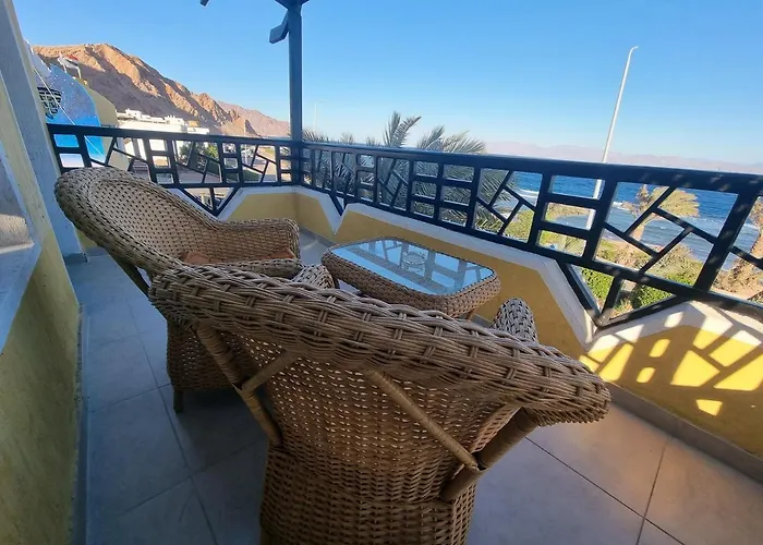 The Bedouin Moon 3*