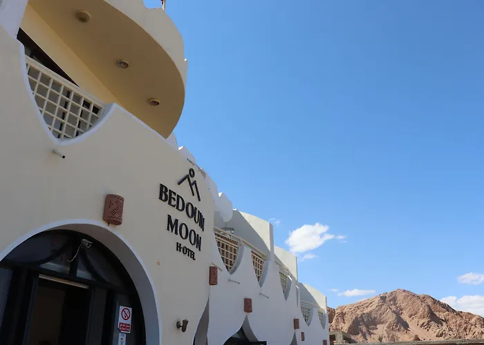 The Bedouin Moon
